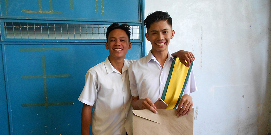 Moving Up Ceremony stichting Sparrow Moving Up Ceremony stichting Sparrow