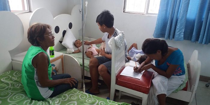 Samantha heeft hoge koorts stichting Sparrow