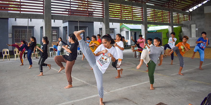 Zelfverdediging workshop stichting Sparrow