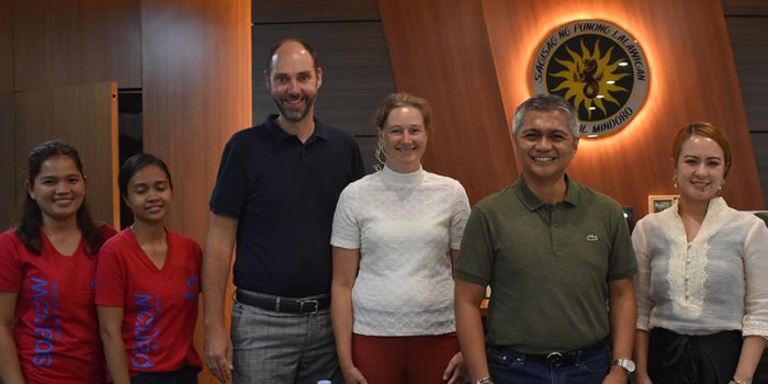 Politici en beleidsmakers betrekken bij ons werk stichting Sparrow